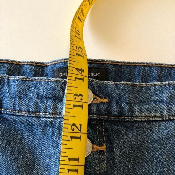 NEW Banana Republic Medium Wash Button Front Jean Shorts Size 18 NWT - Picture 13 of 14